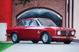 Alfa Romeo Giulia Sprint GTA 1965 года 